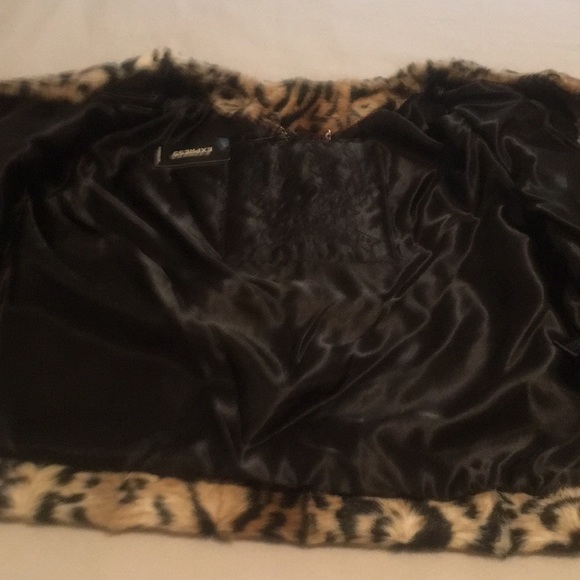 Express Faux Leopard Fur Jacket - Picture 3 of 8